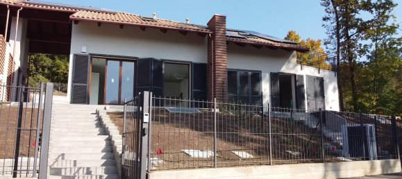 3 bedrooms Apartment in Pino Torinese, Italy No. 57319 8