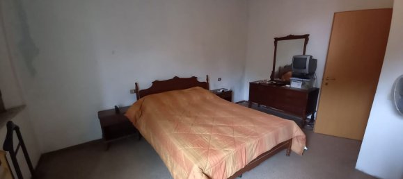4 rooms House in Argenta, Italy No. 115413 17