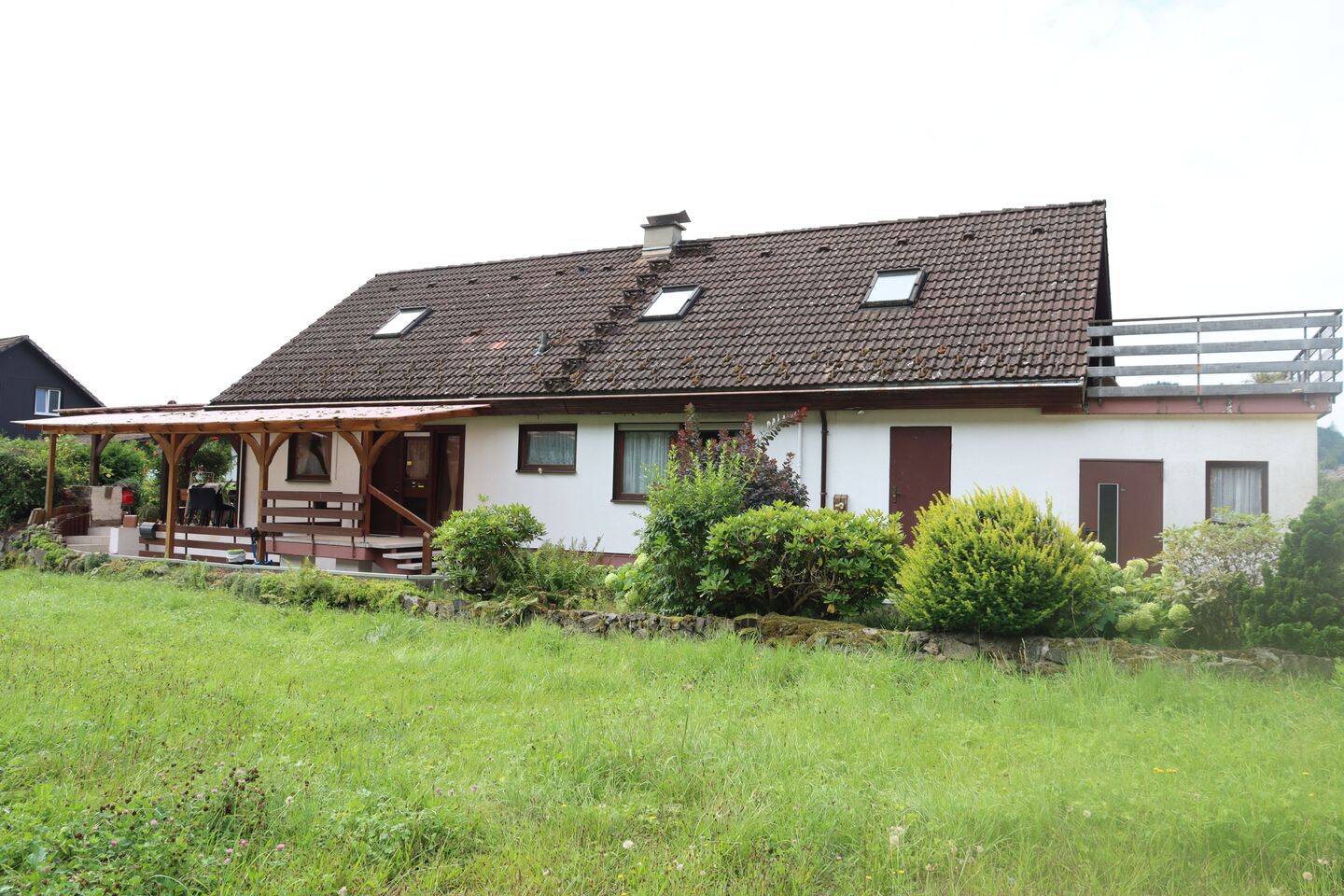 Moradia em banda de 8 divisões em Lorrach, Germany N.º 350391