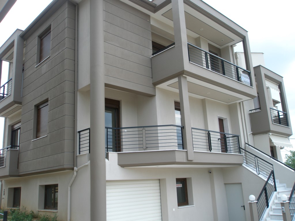 Недвижимость с 3 спальнями в Полийирос, Греция № 5952