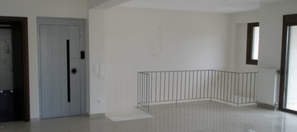 Недвижимость с 3 спальнями в Полийирос, Греция № 5952 3