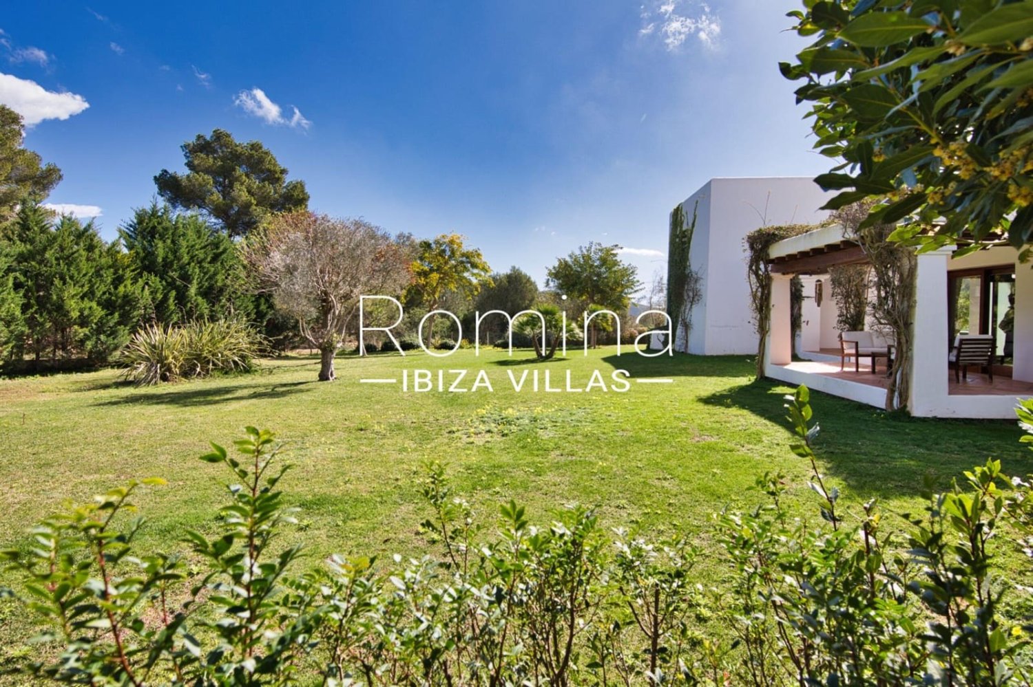 Villa T5 em Santa Eulalia Del Rio, Spain N.º 203703