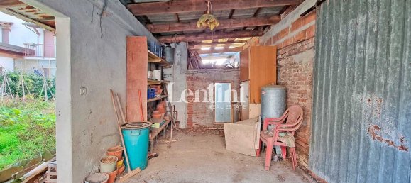 Дом с 8 комнатами в Фрассинето По, Италия № 134071 17