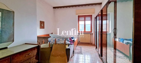 Дом с 8 комнатами в Фрассинето По, Италия № 134071 11