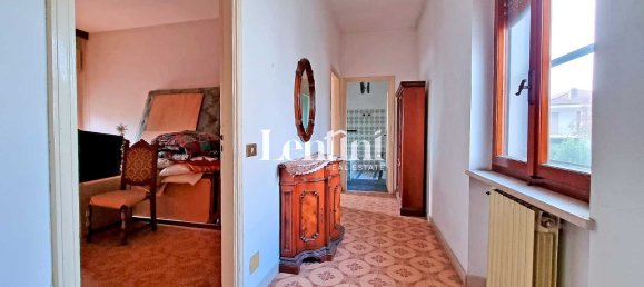 Дом с 8 комнатами в Фрассинето По, Италия № 134071 8