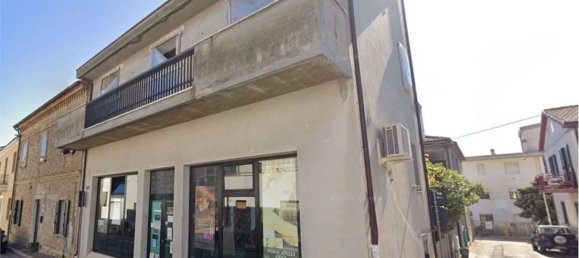 3 Schlafzimmer Wohnung in Silvi, Italy, Nr. 95399 5