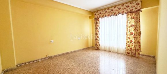 4 bedrooms Apartment in Mislata, Spain No. 166681 22