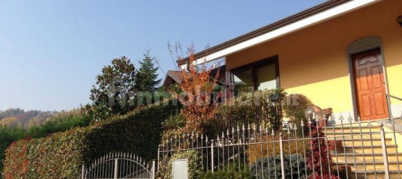 2 bedrooms Villa in Castiglione Torinese, Italy No. 204796 3