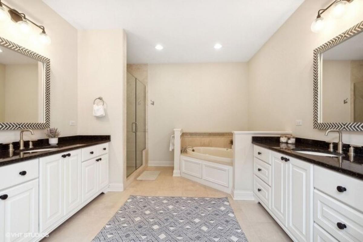 Дом с 4 спальнями в Эванстон, США № 371336