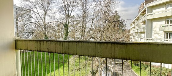 2 bedrooms Apartment in Montbeliard, France No. 283533 4