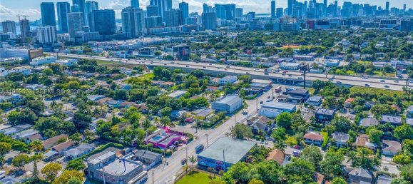  قطعة أرض في Miami, USA رقم 615717 17