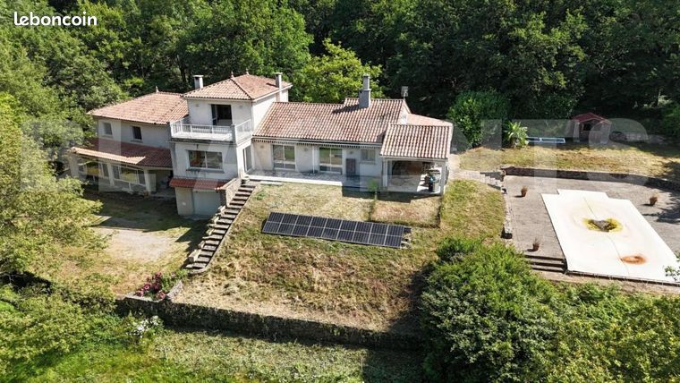 7 bedrooms Castles in Tarn, France No. 362971