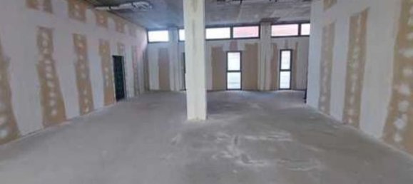 115m² Commercial property in Brescia, Italy No. 359632 6