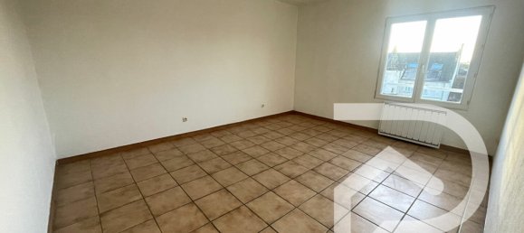 Edificio de 1 dormitorio en Crepy-en-Valois, France No. 157928 6