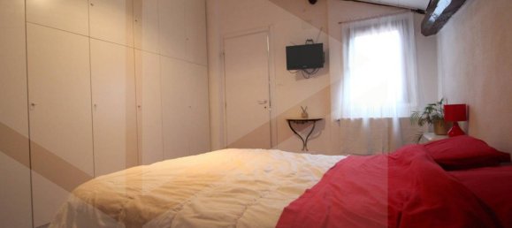 2 rooms Apartment in Bologna, Italy No. 28685 3