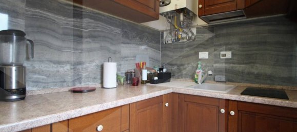 2 rooms Apartment in Bologna, Italy No. 28685 11