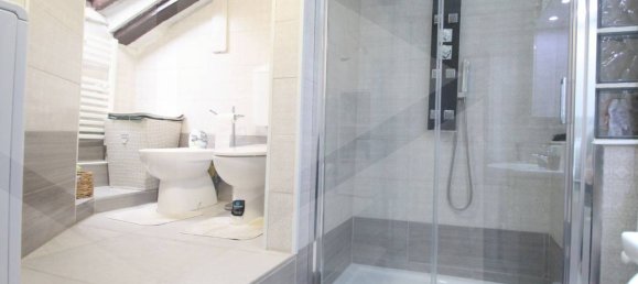 2 rooms Apartment in Bologna, Italy No. 28685 18