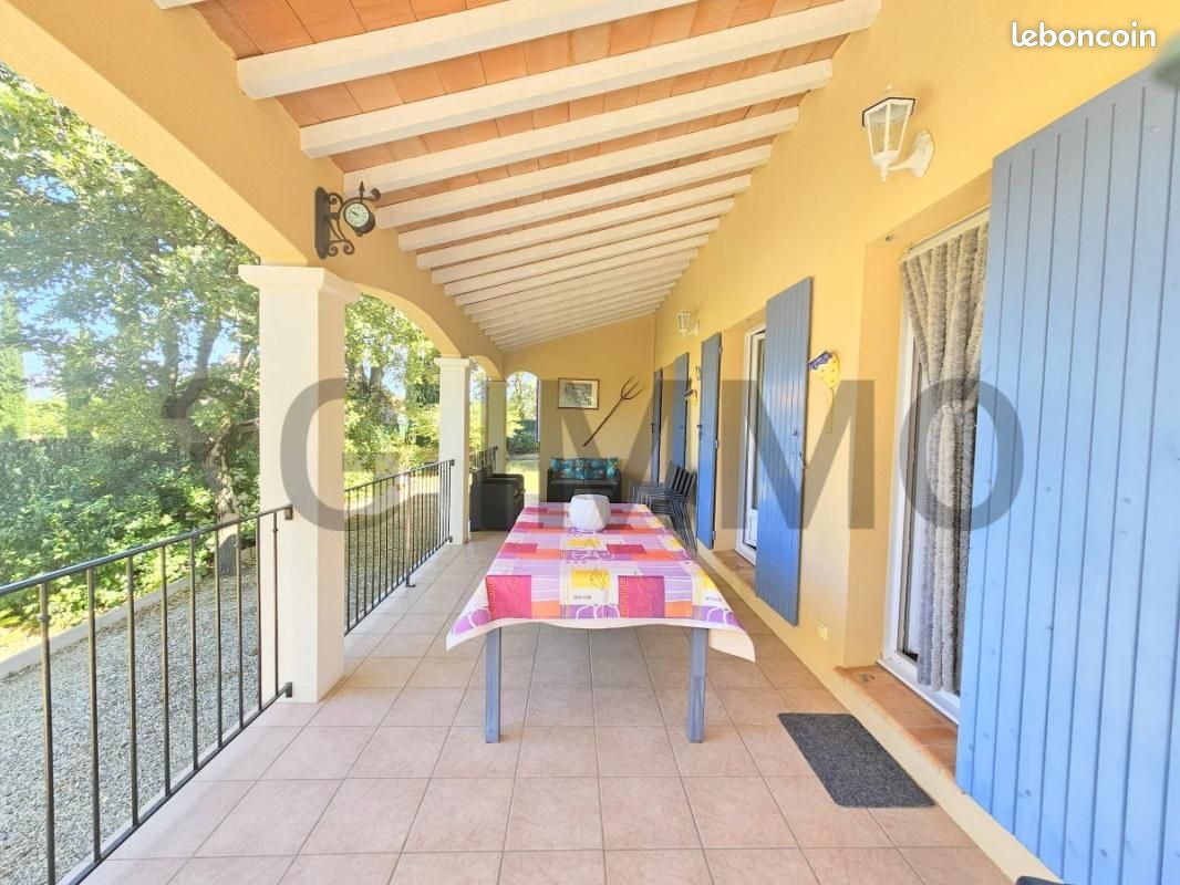 Villa de 4 dormitorios en Sainte-Anastasie, France No. 197233