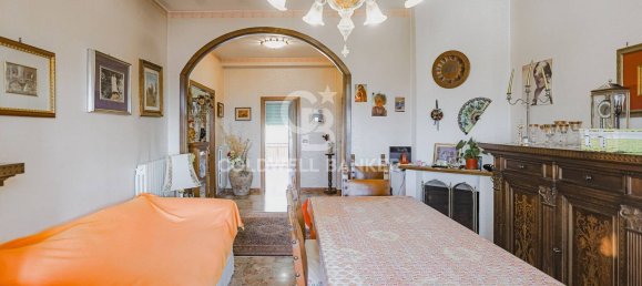 Apartamento de 6 dormitorios en Viterbo, Italy No. 380205 3