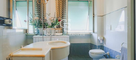 Apartamento de 6 dormitorios en Viterbo, Italy No. 380205 12