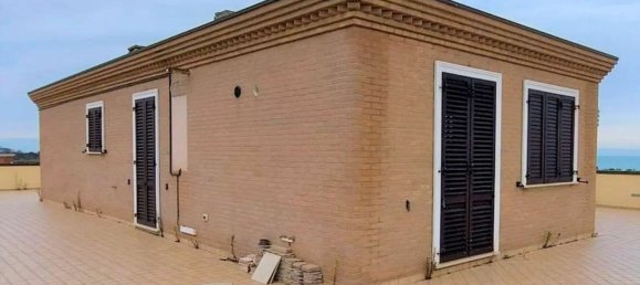 Propiedad comercial en Porto Sant'Elpidio, Italy 179 m² No. 343422 2