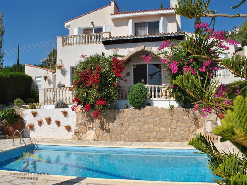 3 bedrooms Villa in Tala, Cyprus No. 10495