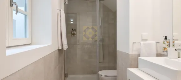 1 bedroom Apartment in Vila Nova de Gaia, Portugal No. 99258 4