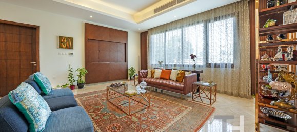 7 bedrooms Villa in Jumeirah Park, UAE No. 94286 9