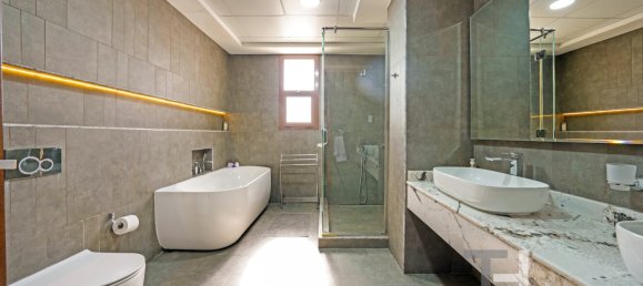 7 bedrooms Villa in Jumeirah Park, UAE No. 94286 28