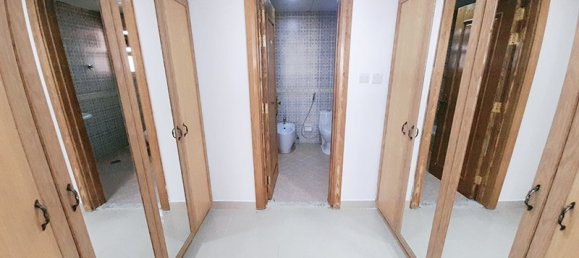 Вилла с 4 спальнями в Абу-Даби, ОАЭ № 6376 21