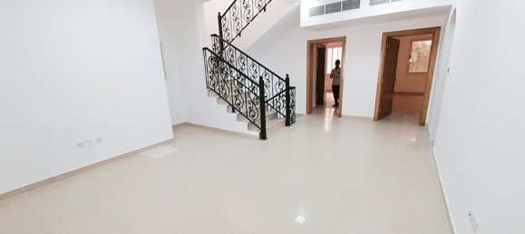 Вилла с 4 спальнями в Абу-Даби, ОАЭ № 6376 3