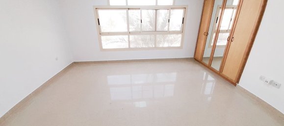 Вилла с 4 спальнями в Абу-Даби, ОАЭ № 6376 12