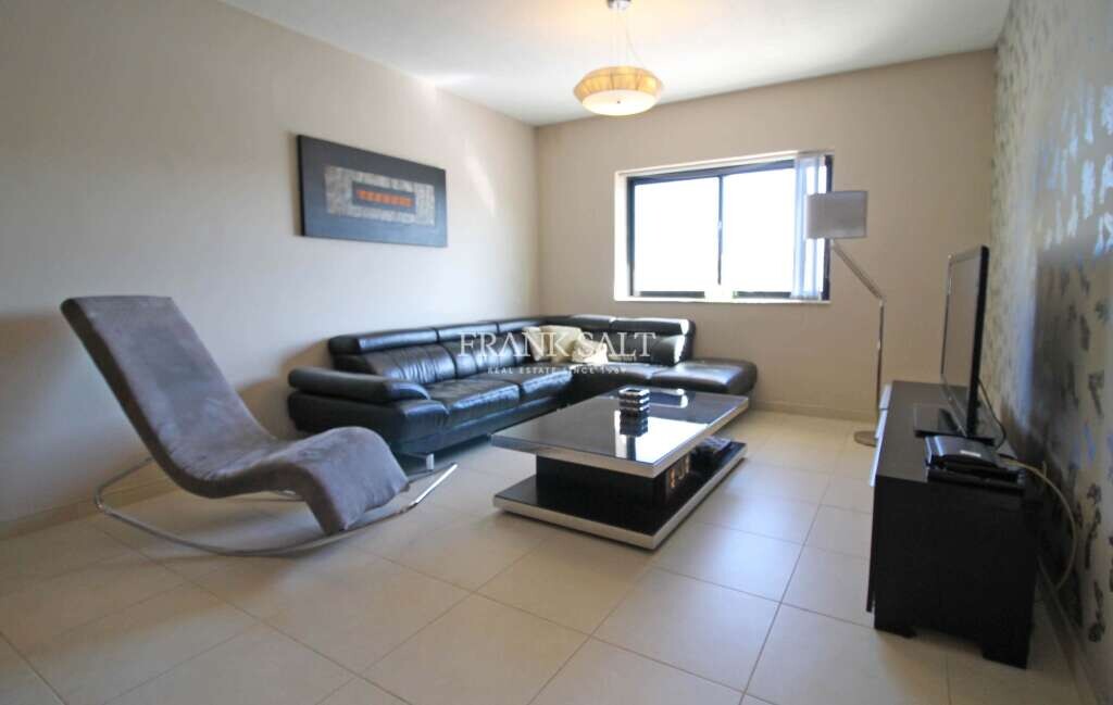3 bedrooms Maisonette in Swieqi, Malta No. 6861