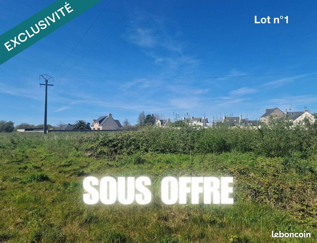 551m² Land in Cleder, France No. 106638