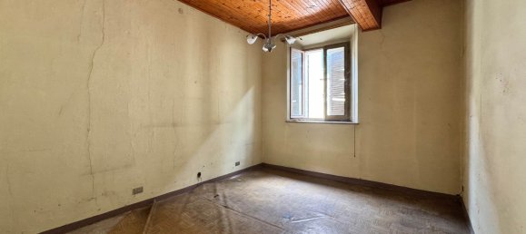 2 bedrooms House in Romentino, Italy No. 297216 3