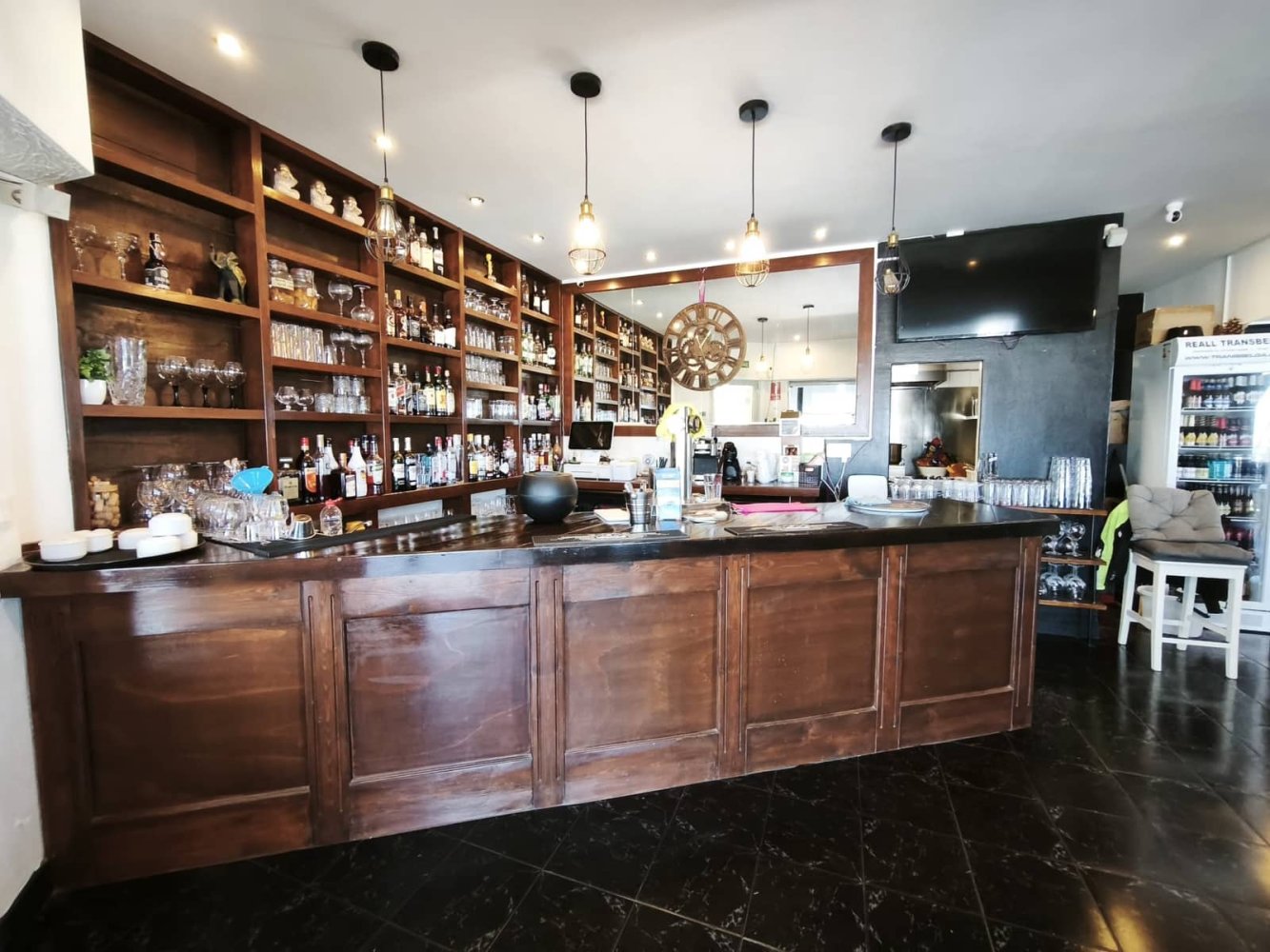 65m² Commercial property in Arona, Spain No. 205796