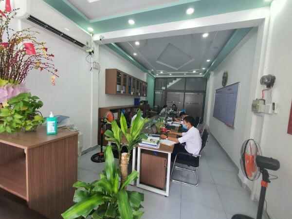 80m² House in District 7, Vietnam No. 12997