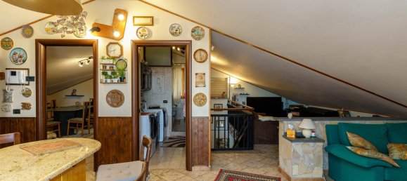 Apartamento de 3 dormitorios en Aci Sant'Antonio, Italy No. 282821 22