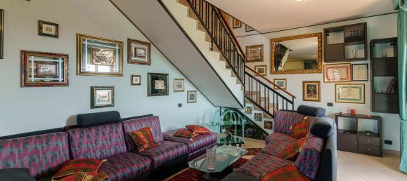 Apartamento de 3 dormitorios en Aci Sant'Antonio, Italy No. 282821 8