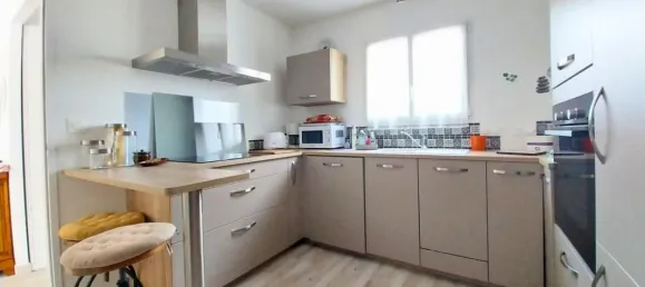 2 bedrooms House in Saint-Sulpice-de-Royan, France No. 333772 4