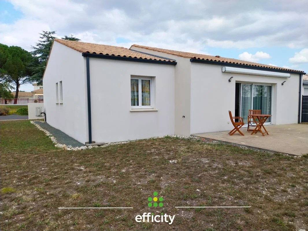 2 bedrooms House in Saint-Sulpice-de-Royan, France No. 333772