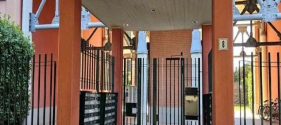 3 rooms Apartment in Vanzago, Italy No. 278544 2