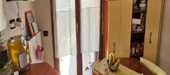 3 rooms Apartment in Vanzago, Italy No. 278544 6