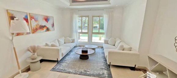 Villa de 4 dormitorios en Jumeirah Islands, UAE No. 14068 8