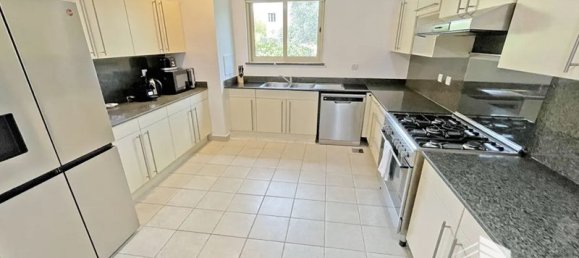 Villa de 4 dormitorios en Jumeirah Islands, UAE No. 14068 12