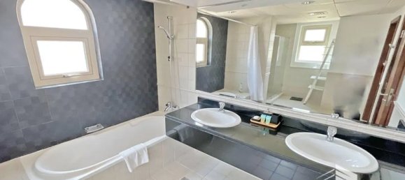 Villa de 4 dormitorios en Jumeirah Islands, UAE No. 14068 19