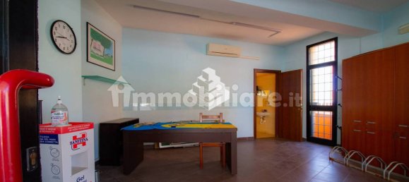 4غرفة عقار تجاري في Pomezia, Italy رقم 65340 6