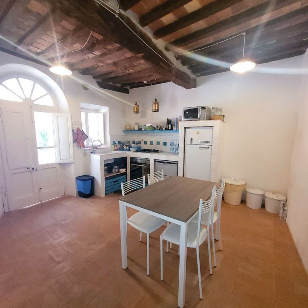 Квартира с 3 комнатами в Гаворрано, Италия № 39656