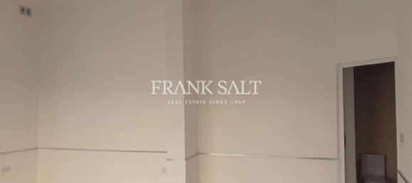 32m² Shop in Marsaskala, Malta No. 12447 2