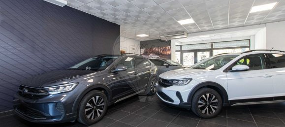 196m² Commercial property in Odivelas, Portugal No. 70694 12